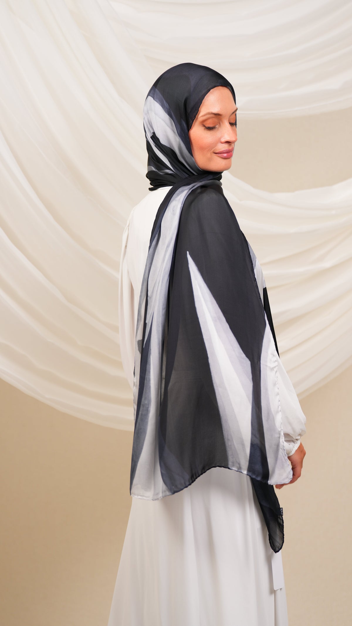 Scilla Turkish shawl dtr4